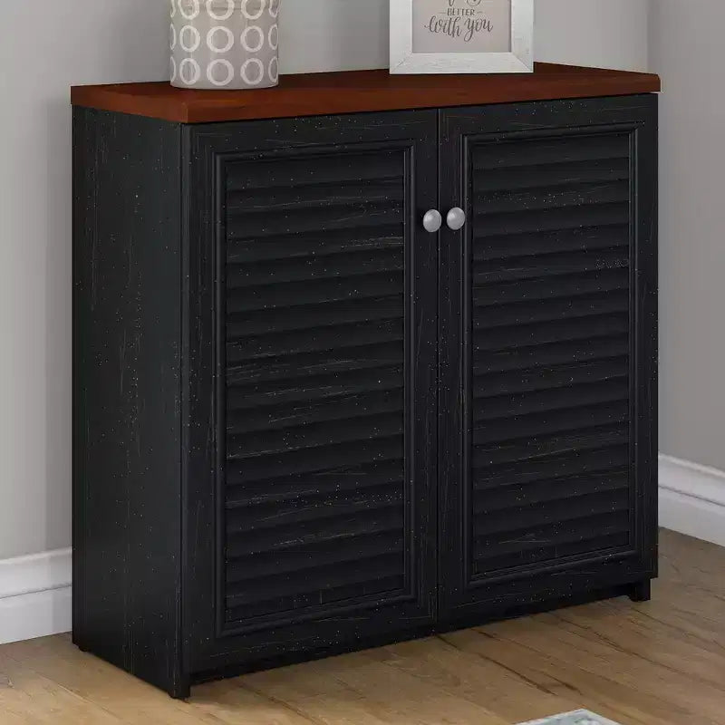 Meuble de rangement bas Fairview avec portes